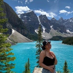 Meet your Posher, Mochiwa